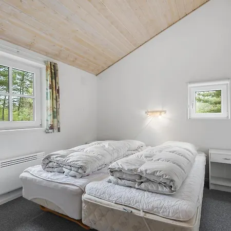 Gorgeous In Henne With Kitchen * Henne Strand