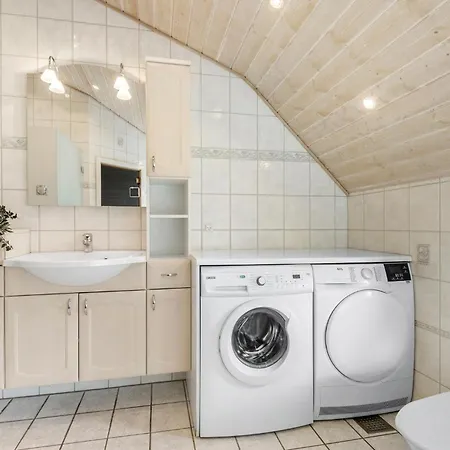 Holiday home Gorgeous In Henne With Kitchen