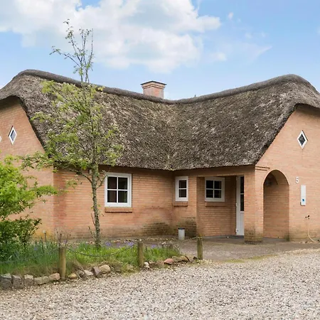 Vakantiehuis Gorgeous In Henne With Kitchen *